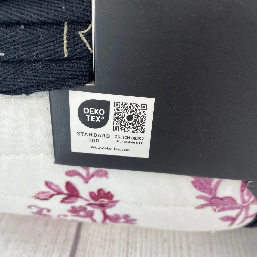 Rachel Zoe quilted includes